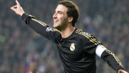 开云电竞平台-意甲新晋年轻球员频繁亮相，未来可期，意甲年轻后卫