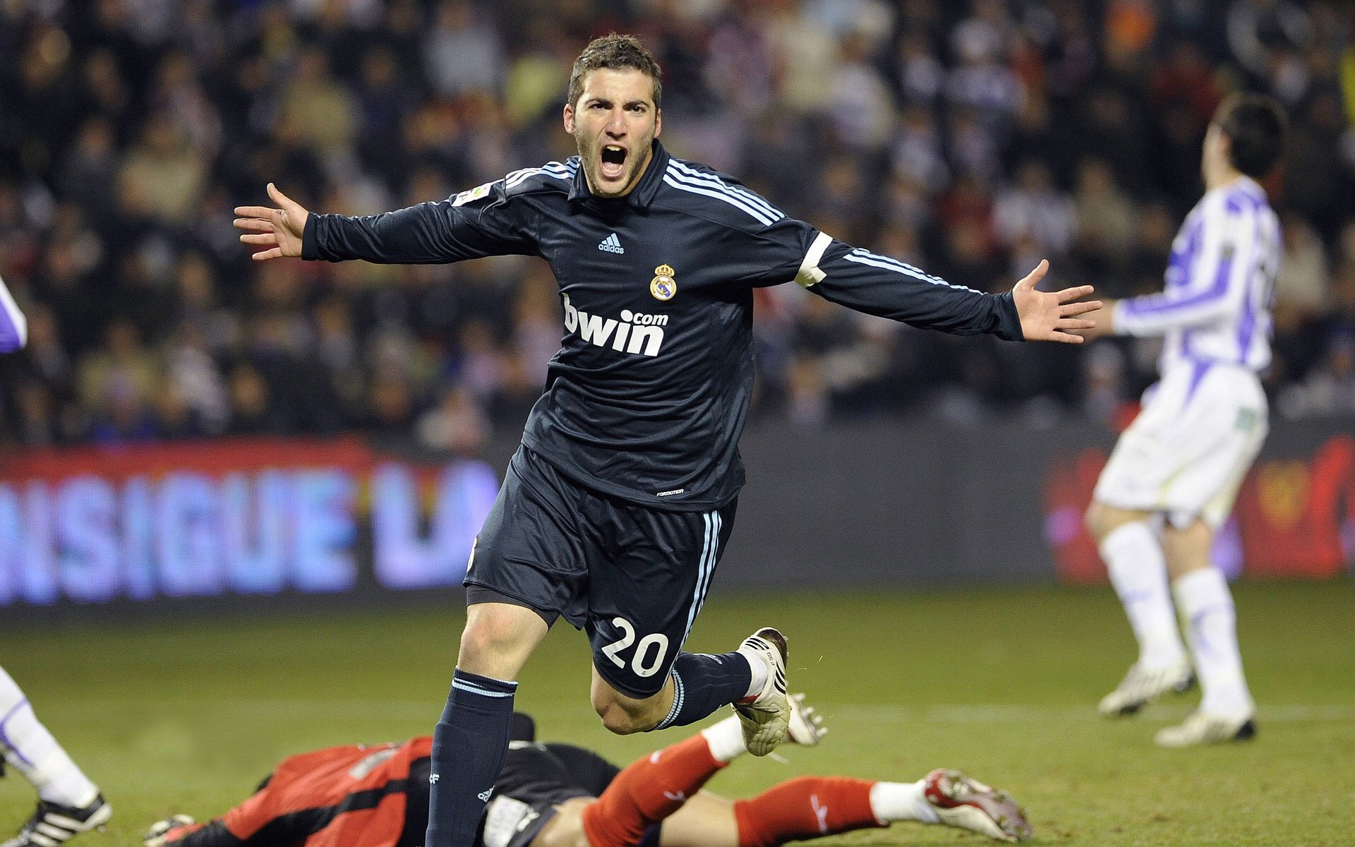 武汉卓尔新援加盟，战力大幅提升，卓尔武汉卓尔